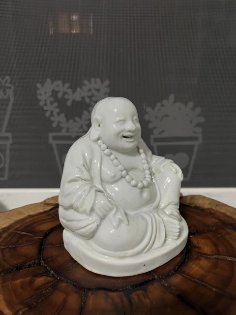 古玩陶瓷民國時期德化窯白釉彌勒佛像拍賣，當前價格650元