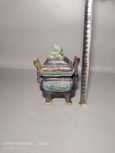 古玩陶瓷香爐拍賣,當(dāng)前價格900元