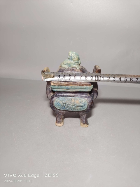 古玩陶瓷香爐拍賣,當(dāng)前價格900元