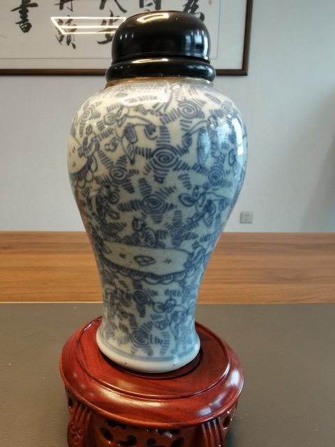 古玩陶瓷雍正青花淡描百子圖雞腿瓶拍賣,當前價格1980元