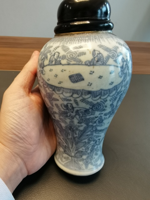 古玩陶瓷雍正青花淡描百子圖雞腿瓶拍賣,當前價格1980元