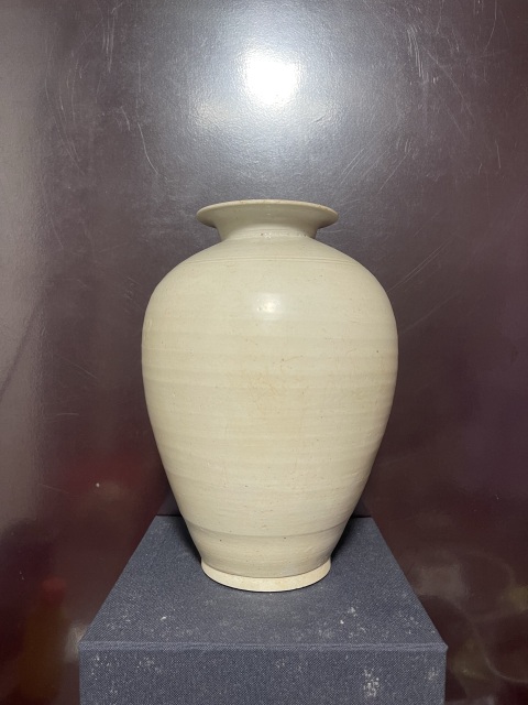 古玩陶瓷元卵白釉梅瓶拍賣,當(dāng)前價格11000元