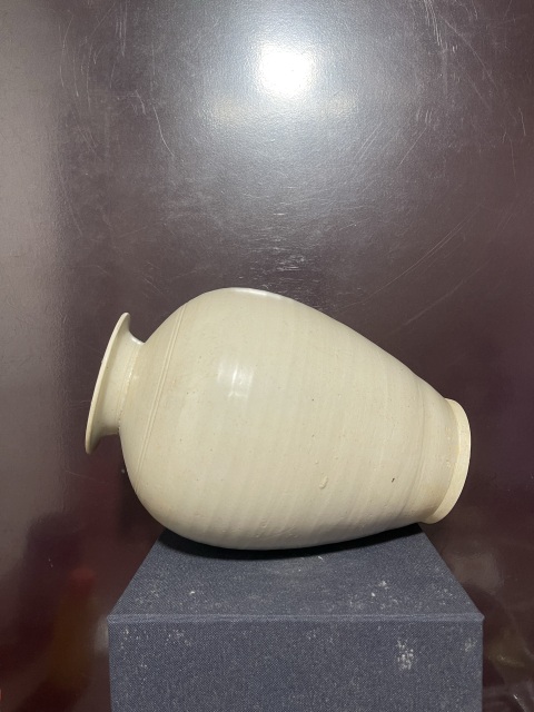 古玩陶瓷元卵白釉梅瓶拍賣,當(dāng)前價格11000元
