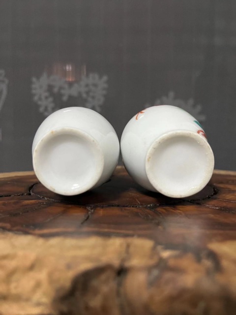 古玩陶瓷解放初期花鳥紋瓶拍賣，當前價格288元
