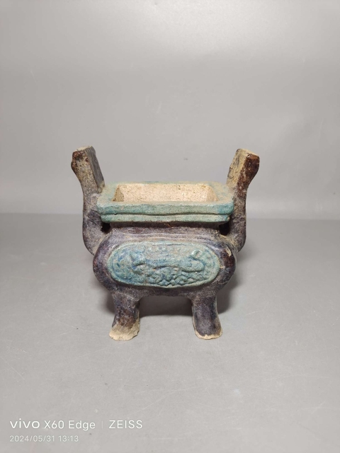 古玩陶瓷香爐拍賣,當(dāng)前價格900元