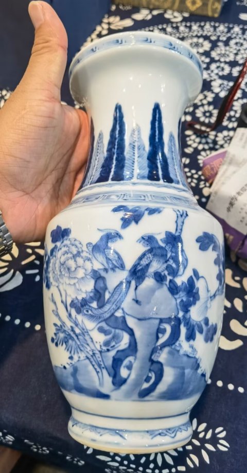 古玩陶瓷青花雉雞牡丹圖盤口瓶拍賣,當前價格15000元