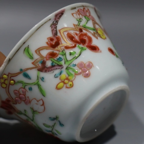 古玩陶瓷雍正粉彩花卉紋杯拍賣，當前價格1980元