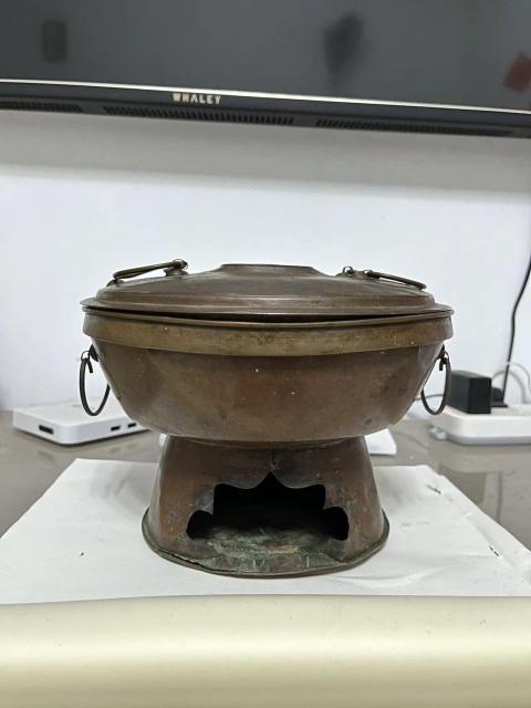 古玩雜項(xiàng)民國銅火鍋爐拍賣，當(dāng)前價(jià)格0元