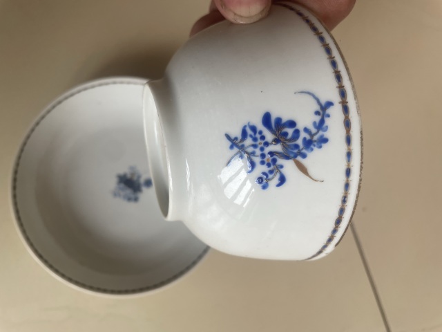 古玩陶瓷料彩花卉紋杯碟一套拍賣,當(dāng)前價(jià)格880元