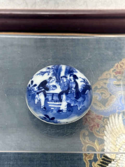 古玩陶瓷清晚期精品人物故事青花印泥盒拍賣,當前價格2690元