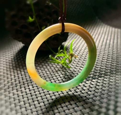 古玩玉器清中期福祿壽喜四彩天然翡翠手鐲拍賣,當(dāng)前價(jià)格120000元