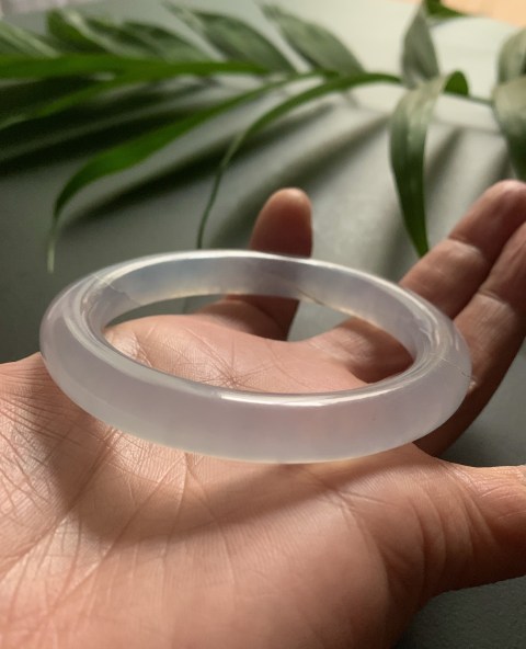 古玩玉器清代高冰紫月天然翡翠手鐲拍賣,當(dāng)前價(jià)格130000元