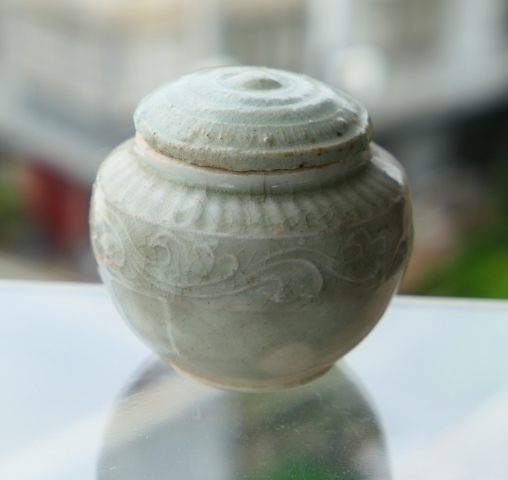 古玩陶瓷宋代影青釉花卉紋蓋罐拍賣,當(dāng)前價格9800元