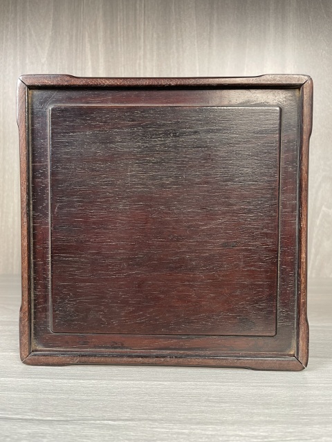 古玩雜項(xiàng)清晚期 黃花梨嵌銀絲寶盒拍賣,當(dāng)前價(jià)格950元
