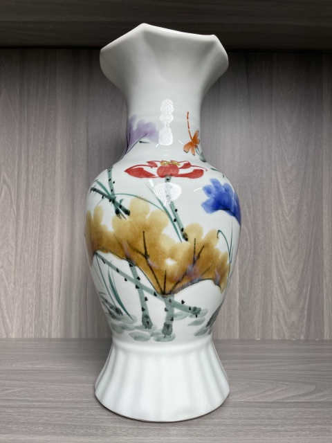 古玩陶瓷創(chuàng)匯 精品釉下五彩花口賞瓶拍賣(mài)，當(dāng)前價(jià)格350元