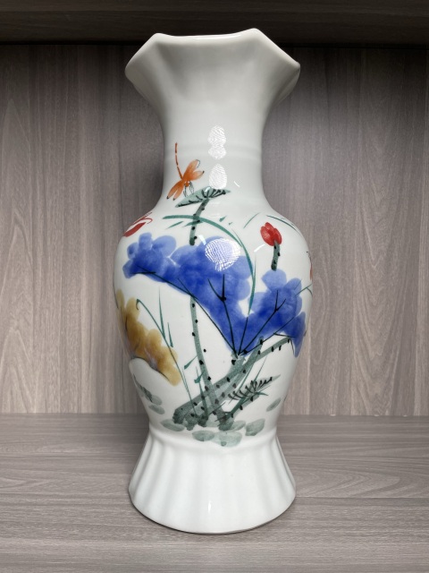 古玩陶瓷創(chuàng)匯 精品釉下五彩花口賞瓶拍賣(mài)，當(dāng)前價(jià)格350元