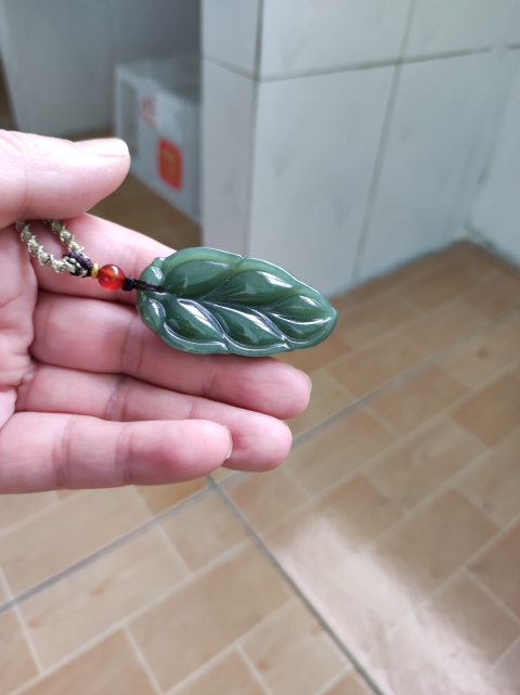 古玩玉器樹葉佩拍賣,當前價格230元