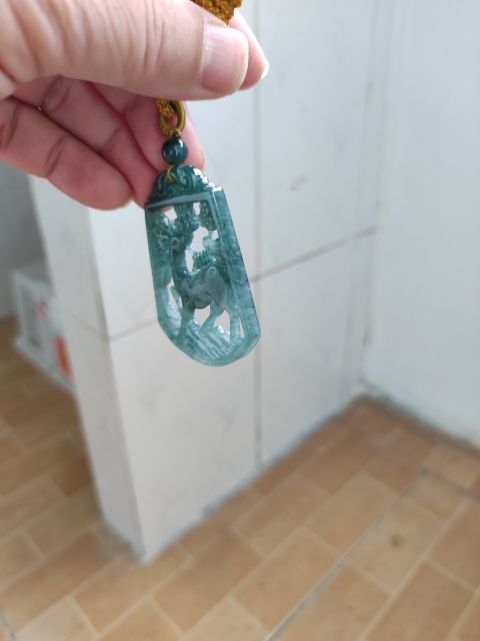 古玩玉器天然翡翠雕“一路有你”掛件拍賣,當前價格406元