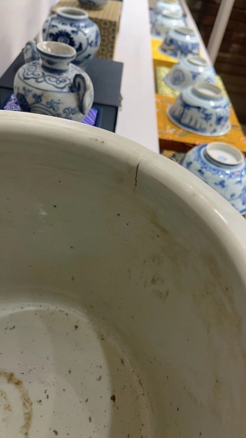 古玩陶瓷青花趕珠龍紋筒式爐拍賣,當前價格13000元