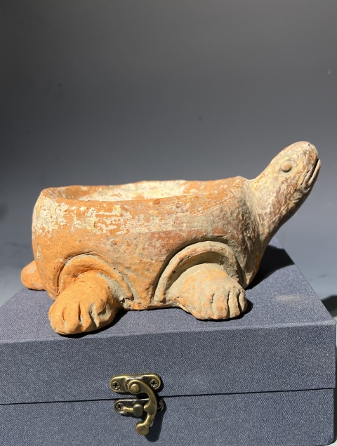 古玩陶瓷東漢·王霸硯臺(tái)拍賣，當(dāng)前價(jià)格18000元