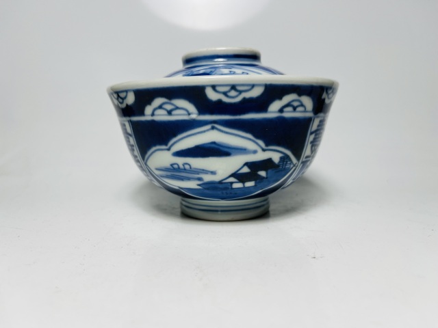 古玩陶瓷(清末民初)青花山水人物蓋碗拍賣,當前價格0元