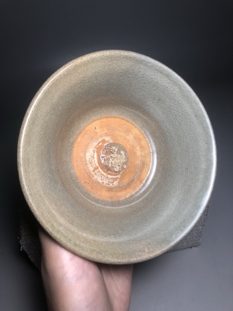 古玩陶瓷(明代)釉水漂亮青釉碗拍賣(mài),當(dāng)前價(jià)格0元