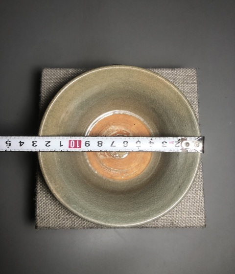 古玩陶瓷(明代)釉水漂亮青釉碗拍賣(mài),當(dāng)前價(jià)格0元