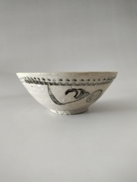古玩陶瓷(明洪武)黑青花花卉紋茶盞拍賣,當前價格1198元