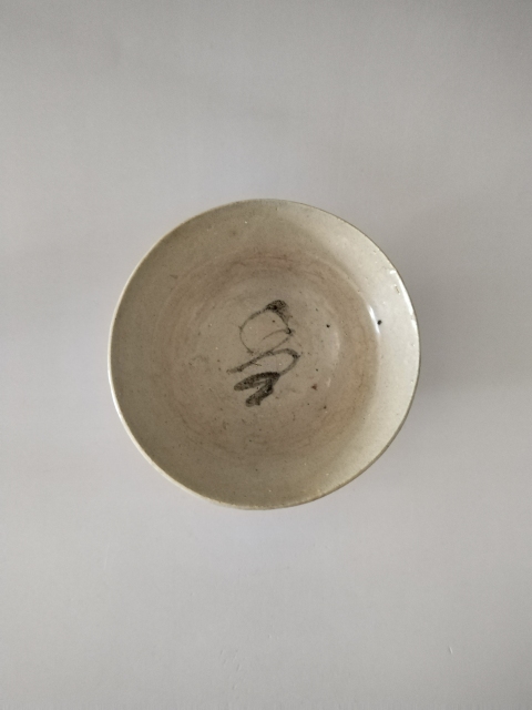 古玩陶瓷(明洪武)黑青花花卉紋茶盞拍賣,當前價格1198元
