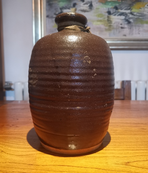 古玩陶瓷明褐釉弦紋梅瓶拍賣，當前價格688元