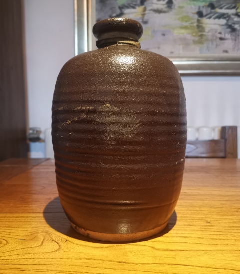 古玩陶瓷明褐釉弦紋梅瓶拍賣，當前價格688元