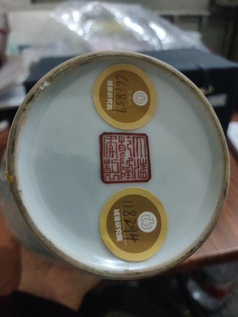 古玩陶瓷【股市漲了就漲價??!交易須走保真】民國細路粉彩花鳥紋瓶拍賣,當前價格55555元