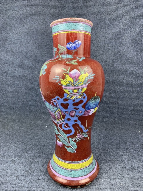 古玩陶瓷紅釉粉彩雜寶紋瓶拍賣,當前價格15888元