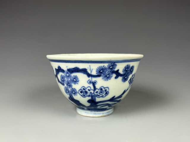 古玩陶瓷清中期·青花松竹梅歲寒三友紋茶圓拍賣，當前價格2580元