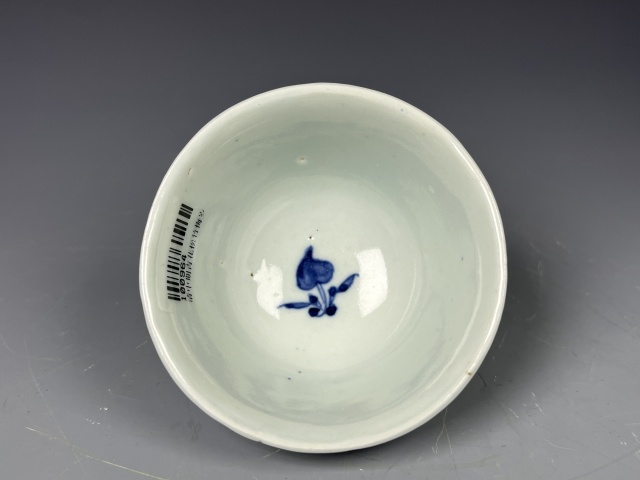 古玩陶瓷清中期·青花松竹梅歲寒三友紋茶圓拍賣，當前價格2580元