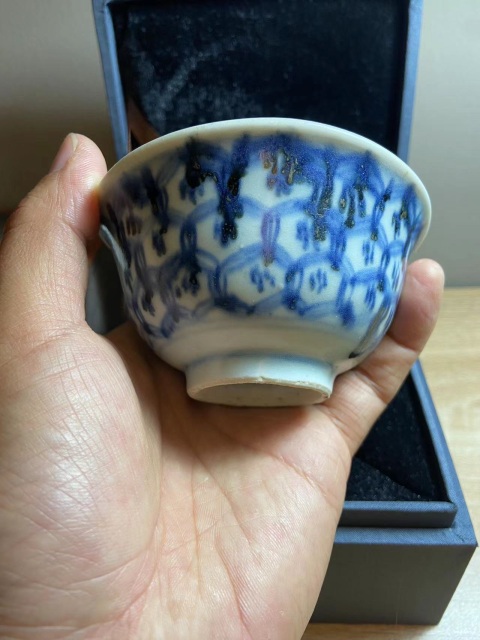古玩陶瓷青花杯拍賣(mài)，當(dāng)前價(jià)格55000元