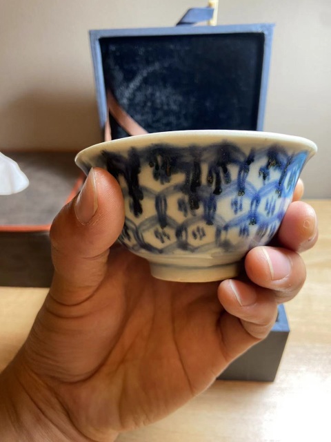 古玩陶瓷青花杯拍賣(mài)，當(dāng)前價(jià)格55000元