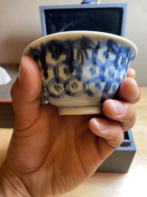 古玩陶瓷青花杯拍賣(mài)，當(dāng)前價(jià)格55000元