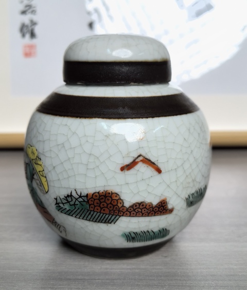 古玩陶瓷清末民初  精品哥釉五彩刀馬人物蓋罐拍賣，當(dāng)前價格680元