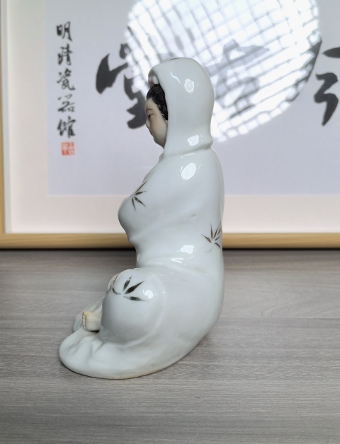 古玩陶瓷創(chuàng)匯官窯 白釉描真金觀音菩薩造像(創(chuàng)匯官窯)拍賣,當前價格550元