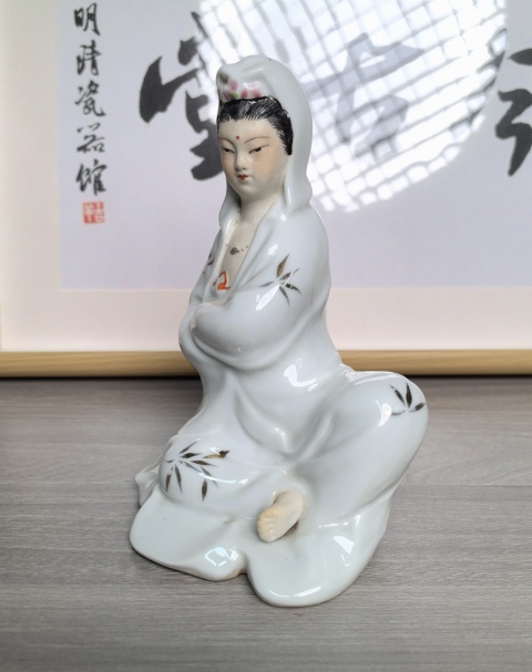 古玩陶瓷創(chuàng)匯官窯 白釉描真金觀音菩薩造像(創(chuàng)匯官窯)拍賣,當前價格550元