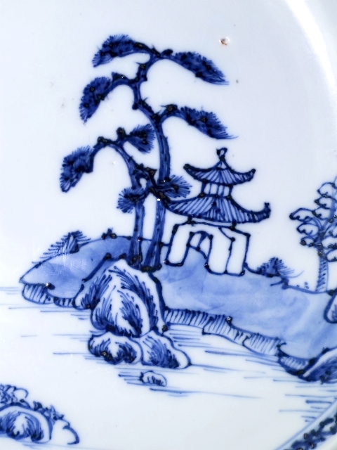 古玩陶瓷【故宮館藏佳士得精品】清乾隆青花亭臺風景圖盤005拍賣,當前價格5680元