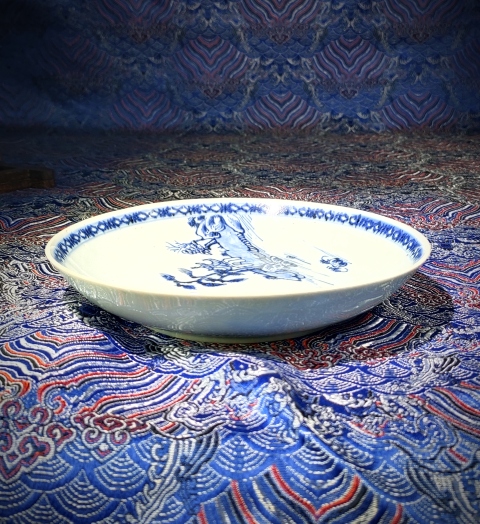 古玩陶瓷【故宮館藏佳士得精品】清乾隆青花亭臺風景圖盤005拍賣,當前價格5680元