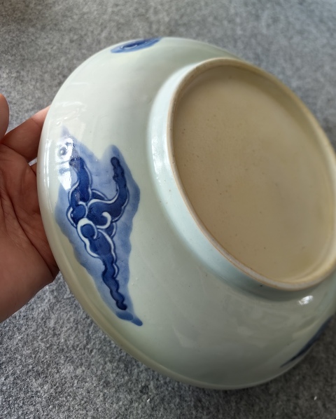 古玩陶瓷清雍正過墻龍紋青花盤拍賣，當前價格17500元