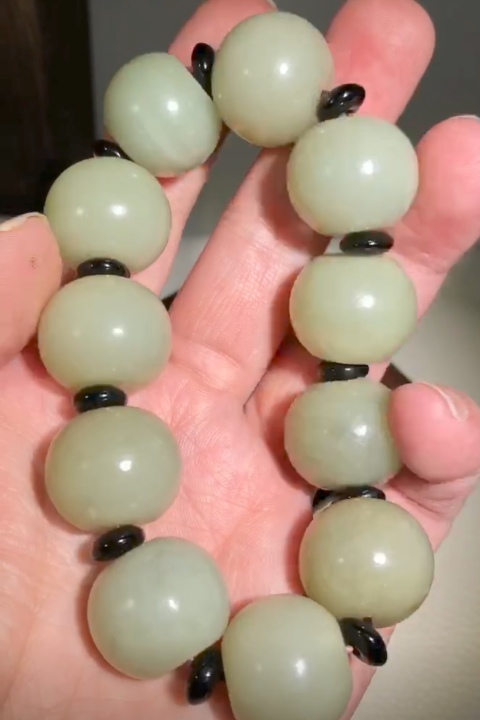 古玩玉器和田玉珠手串拍賣，當前價格0元