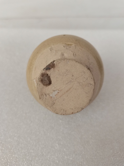 古玩陶瓷唐代?長沙窯繩紋執(zhí)壺拍賣,當前價格2500元