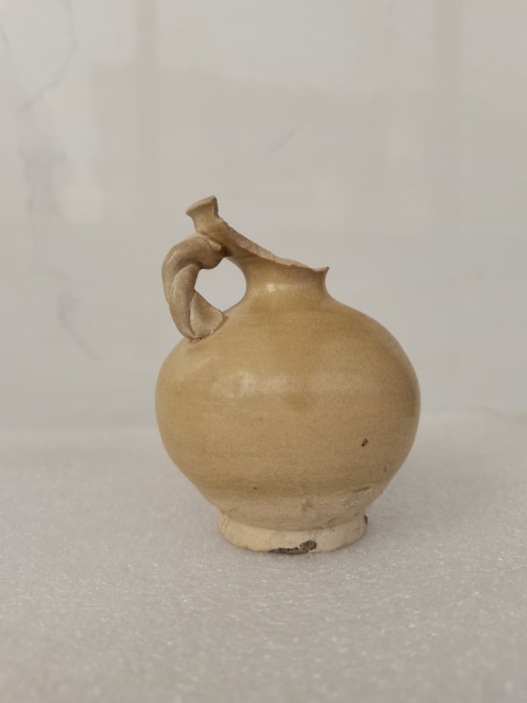 古玩陶瓷唐代?長沙窯繩紋執(zhí)壺拍賣,當前價格2500元