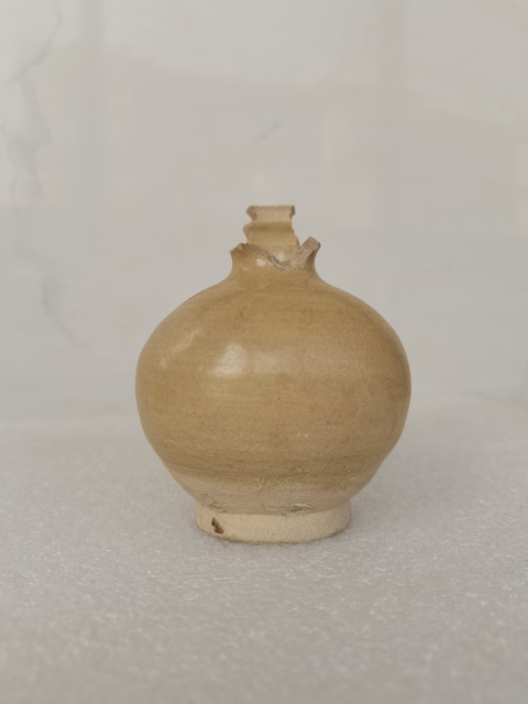 古玩陶瓷唐代?長沙窯繩紋執(zhí)壺拍賣,當前價格2500元