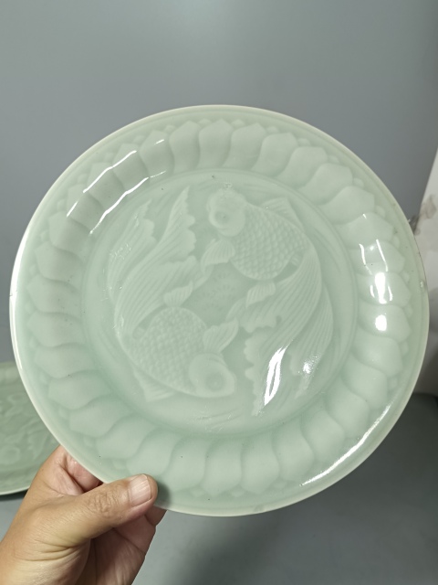 古玩陶瓷精美龍泉窯青釉大盤一對拍賣,當前價格188元