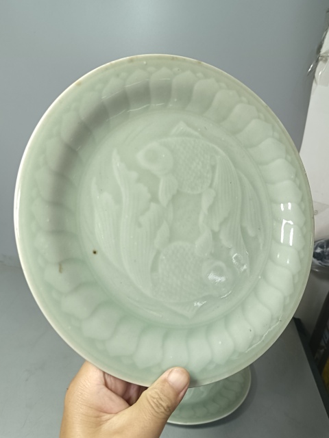 古玩陶瓷精美龍泉窯青釉大盤一對拍賣,當前價格188元